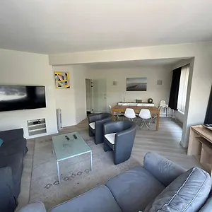 Appartement 3 Bedroom Nearby The Sea, Oostende